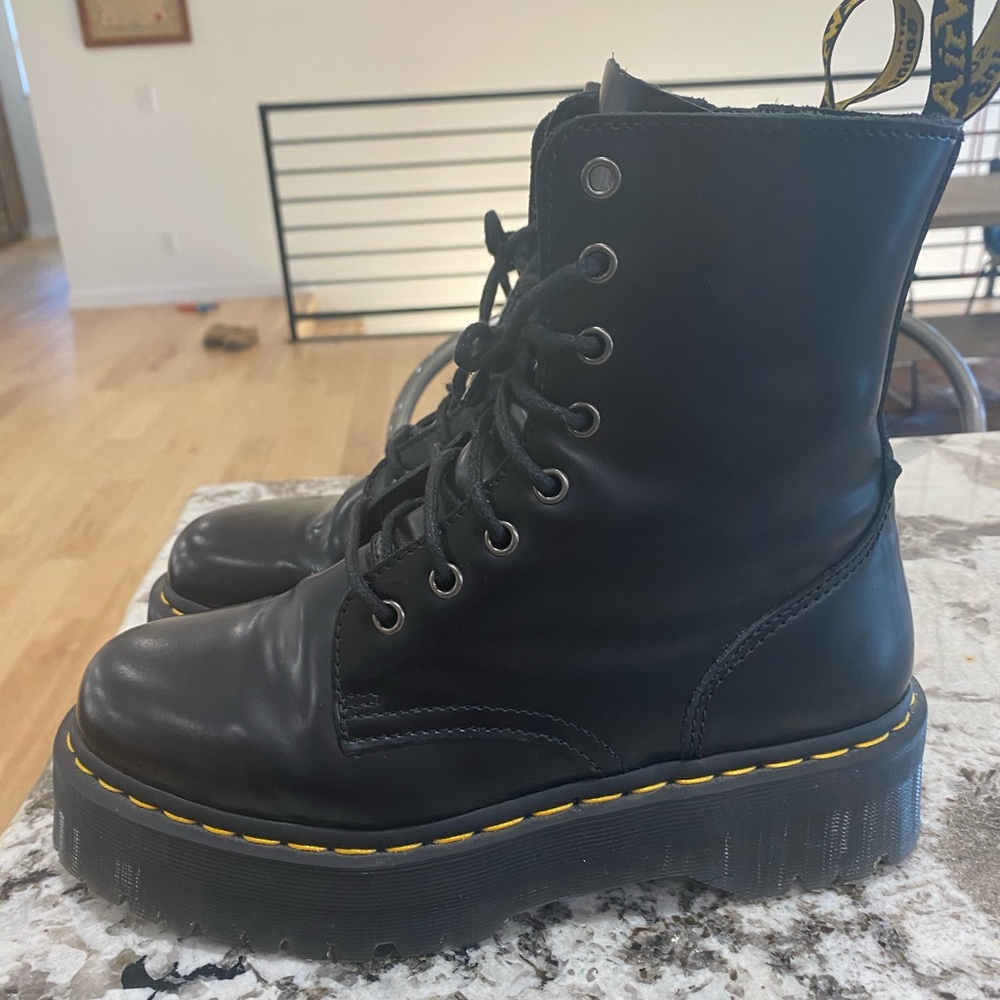 Dr Marten Jadon Platform US size 9